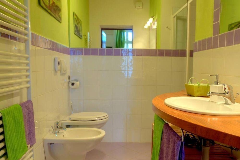 לינה וארוחת בוקר סאלוצו Domus Aurea מראה חיצוני תמונה