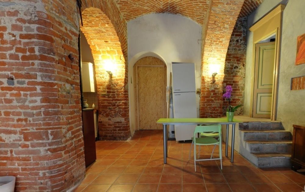 לינה וארוחת בוקר סאלוצו Domus Aurea מראה חיצוני תמונה